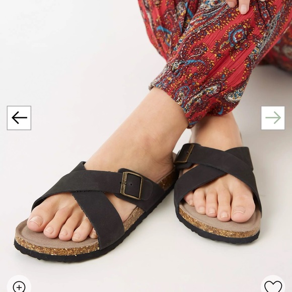 Lois Crossover Footbed Sandals - Picture 2 of 7